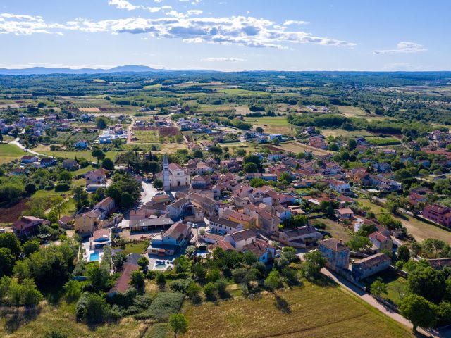 Kaštelir-Labinci među najboljim turističkim selima svijeta 2025. prema UNWTO-u