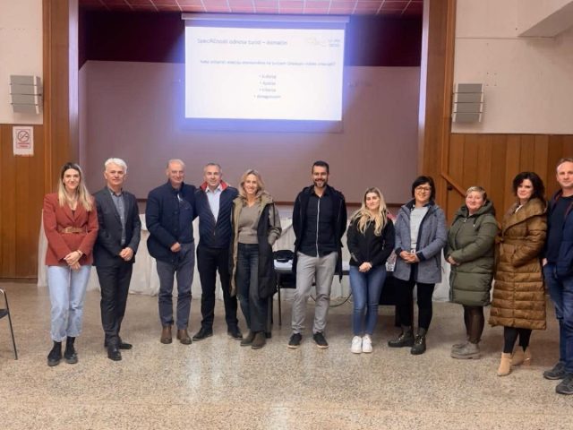 Lokalno stanovništvo ključ održivog razvoja destinacije: održana edukativna radionica u Kaštelir-Labincima