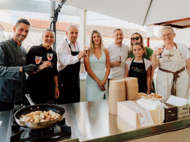Autentični okusi i dobra atmosfera obilježili prvi Friday Tasting u Kašteliru