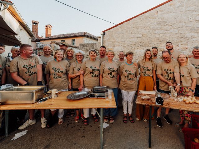 Gramperijada još jednom okupila brojne posjetitelje u Kašteliru-Labincima